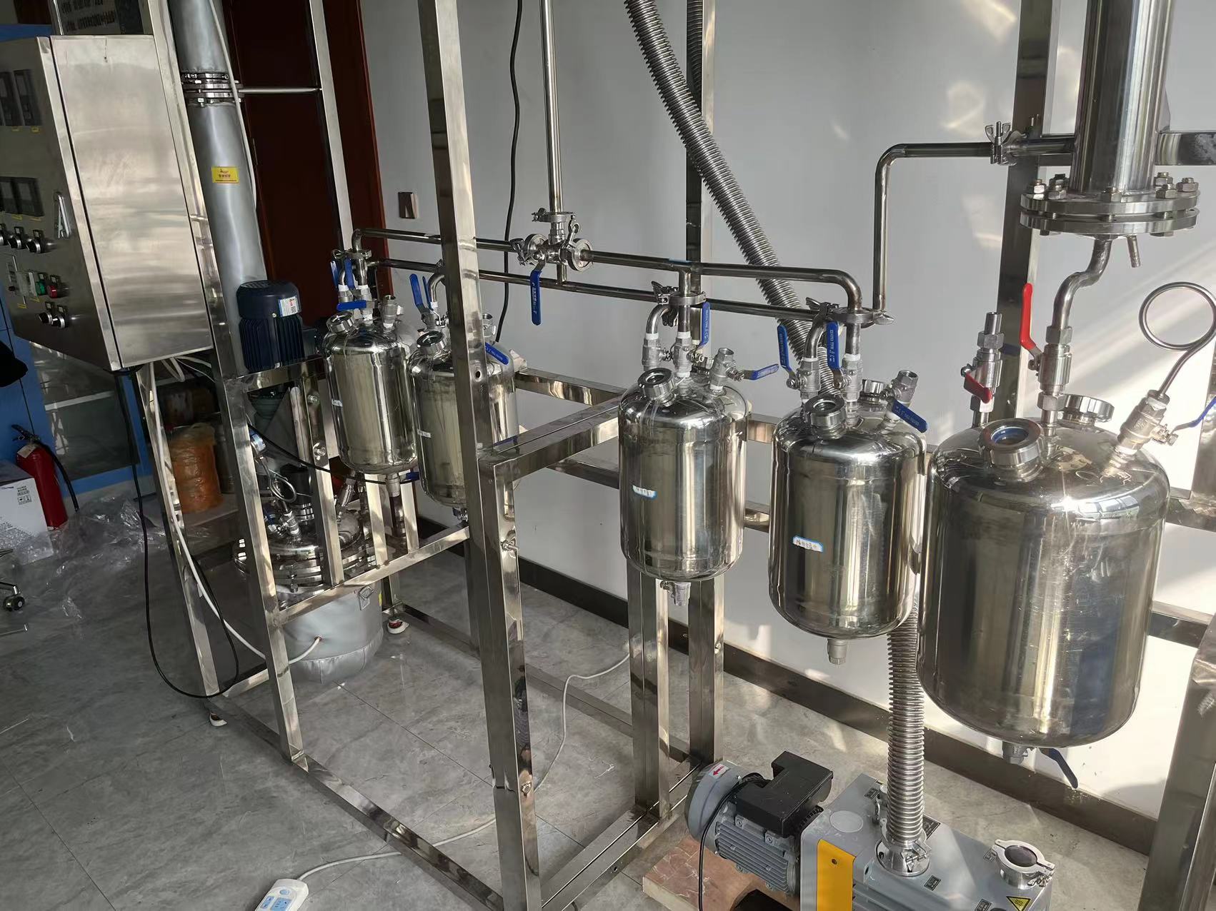 电解分离法：低氘水制备的核心技术